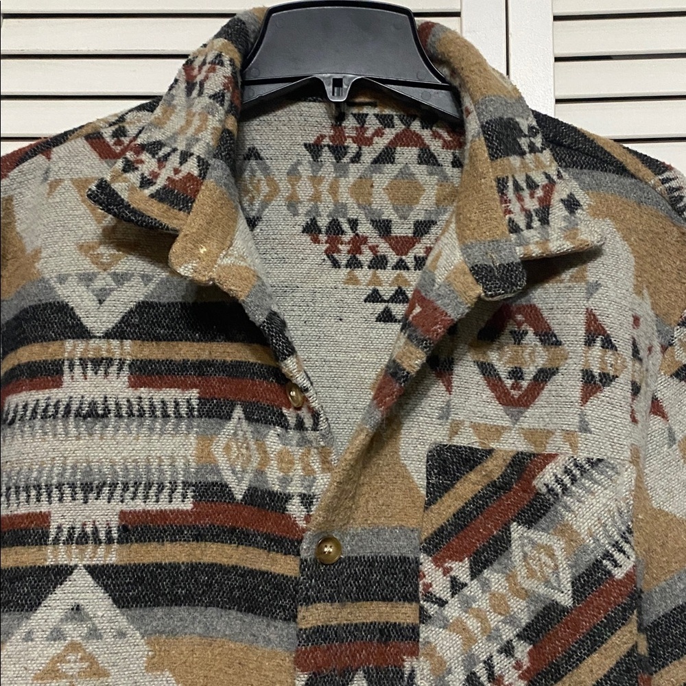 Aztec Light Shirt Jacket - Picture 2 of 4